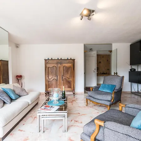 Spacieux A Avec Terrasse Et Parking Prive - Fr-1-343-173 Apartman