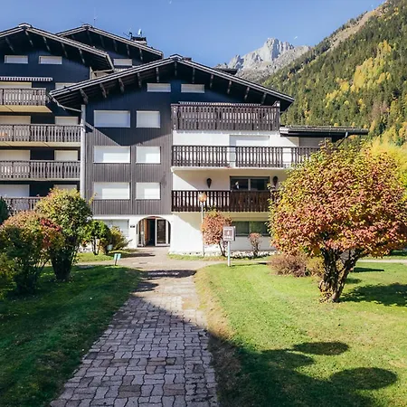 Apartmán Spacieux A Avec Terrasse Et Parking Prive - Fr-1-343-173 Chamonix