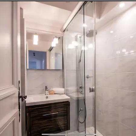 Apartman Appartement Agata Spacieux A Chamonix Avec Terrasse Et Parking Prive *